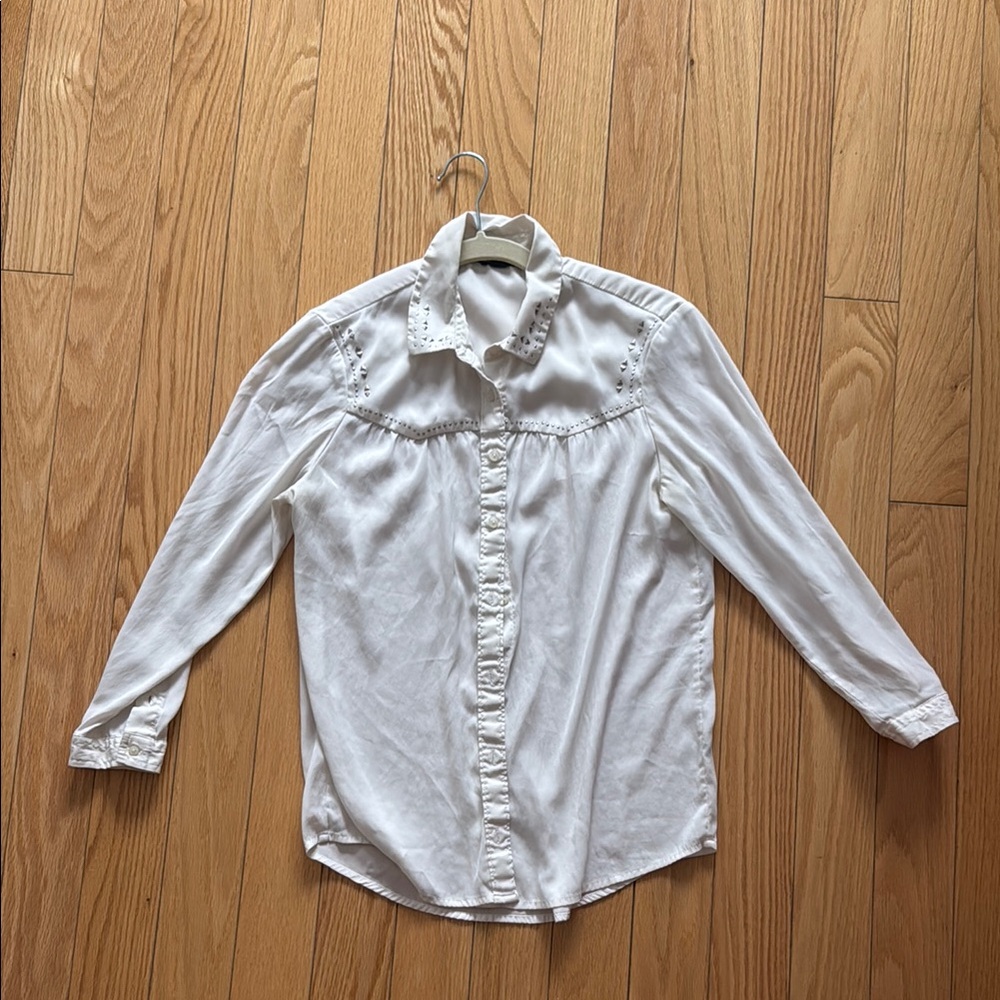 American Eagle Outfitters White Button Down Shirt